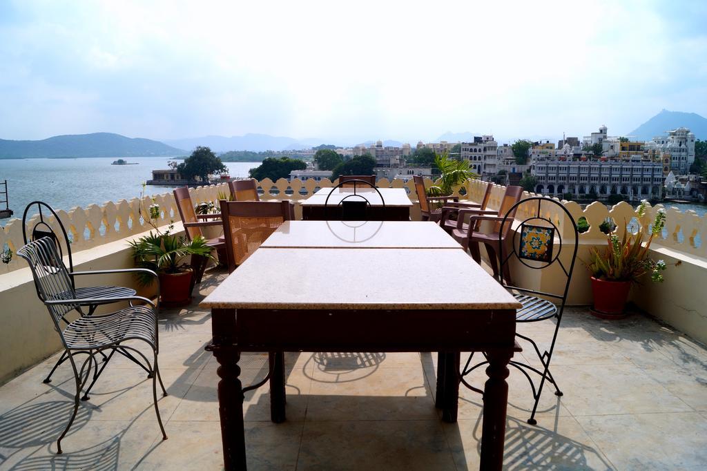 Hotel Aashiya Haveli à Udaipur Extérieur photo