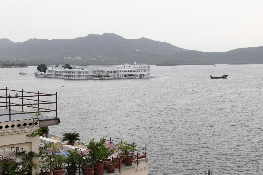Hotel Aashiya Haveli à Udaipur Extérieur photo