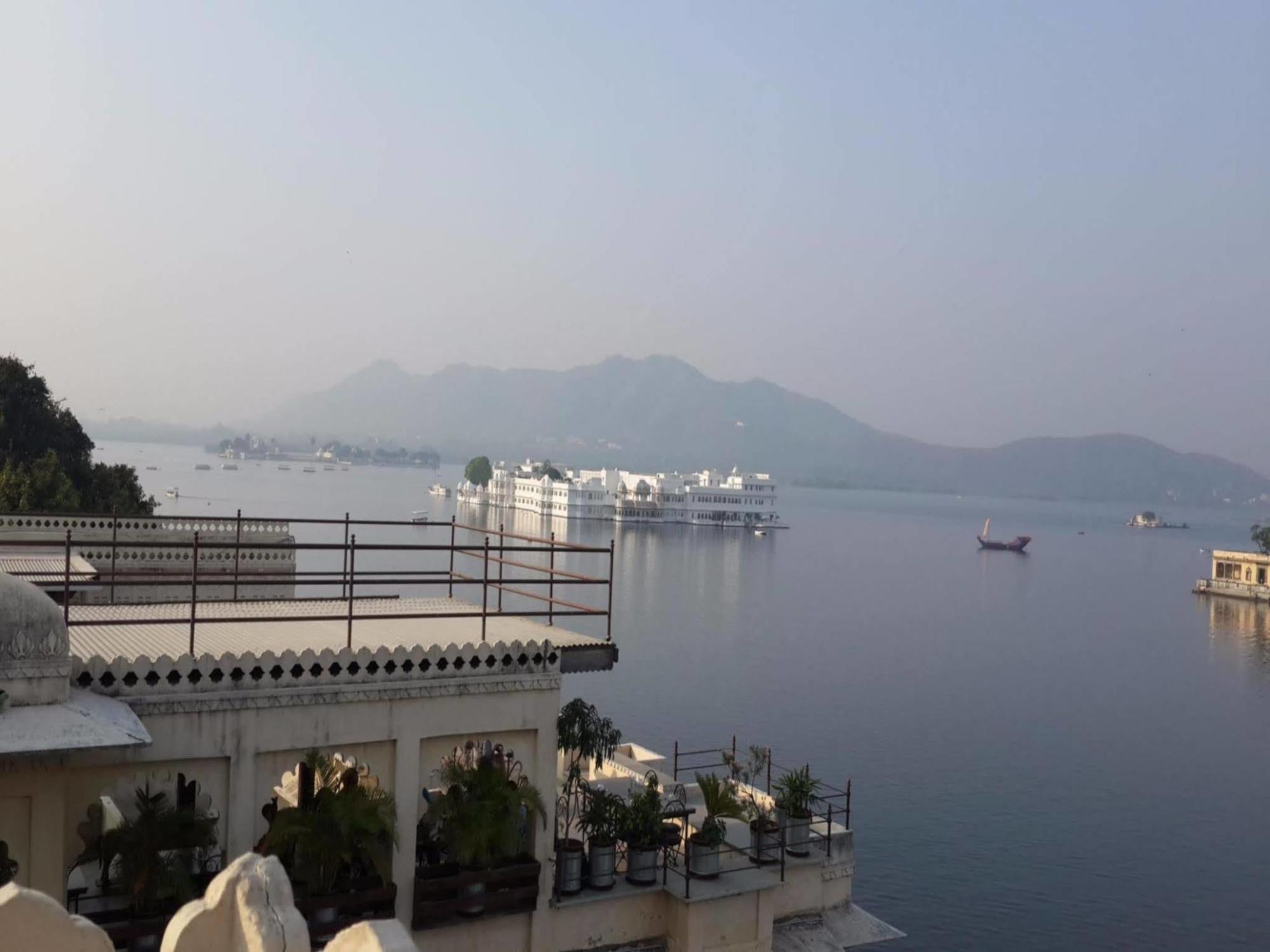 Hotel Aashiya Haveli à Udaipur Extérieur photo