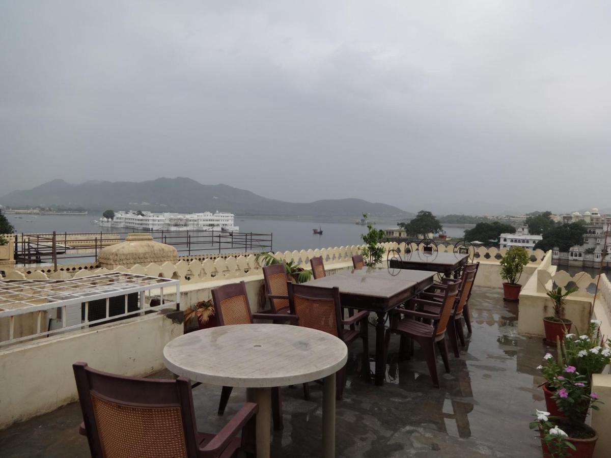 Hotel Aashiya Haveli à Udaipur Extérieur photo