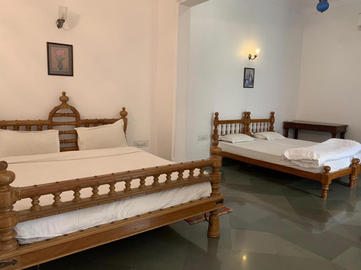 Hotel Aashiya Haveli à Udaipur Extérieur photo