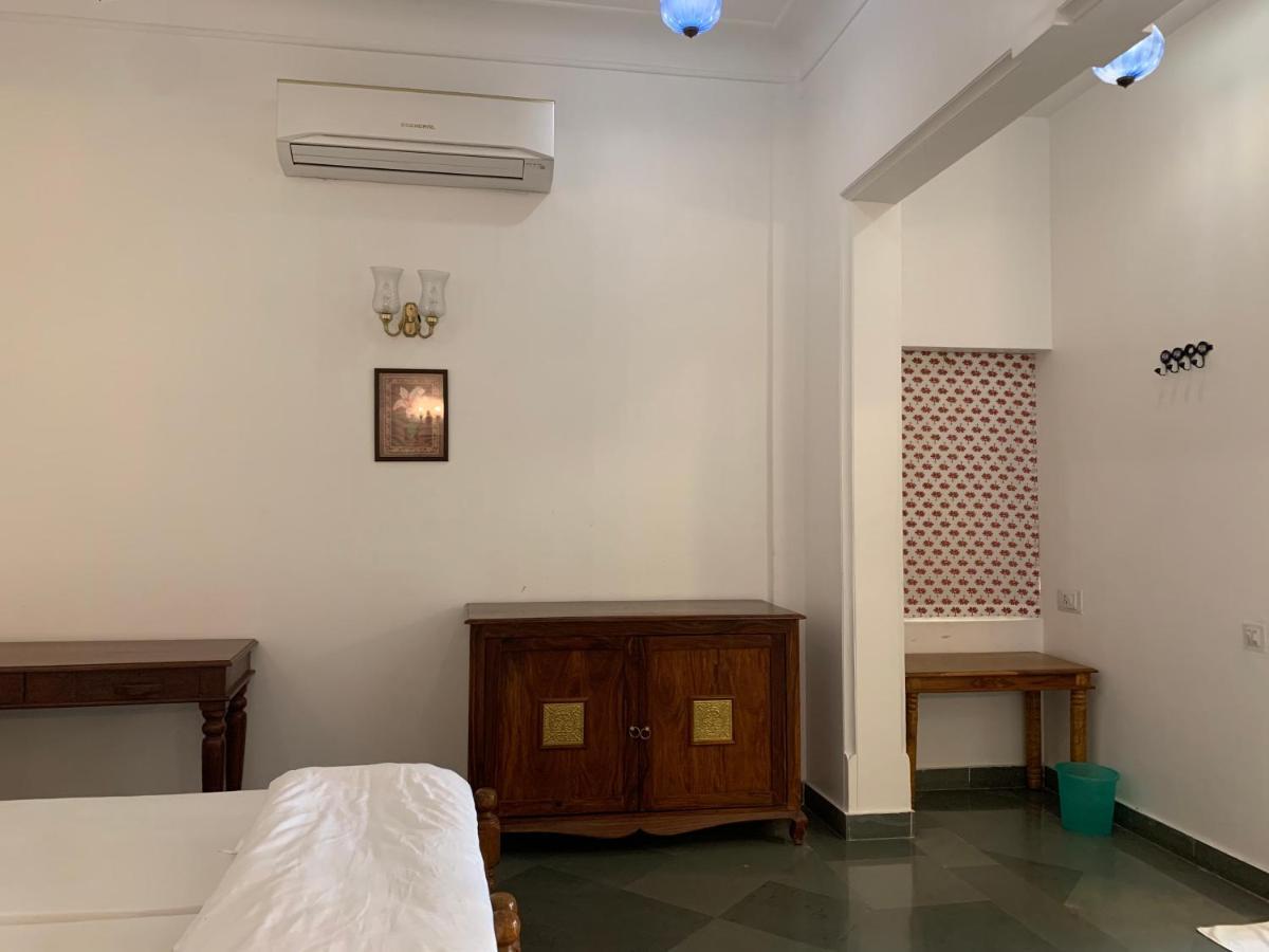 Hotel Aashiya Haveli à Udaipur Extérieur photo